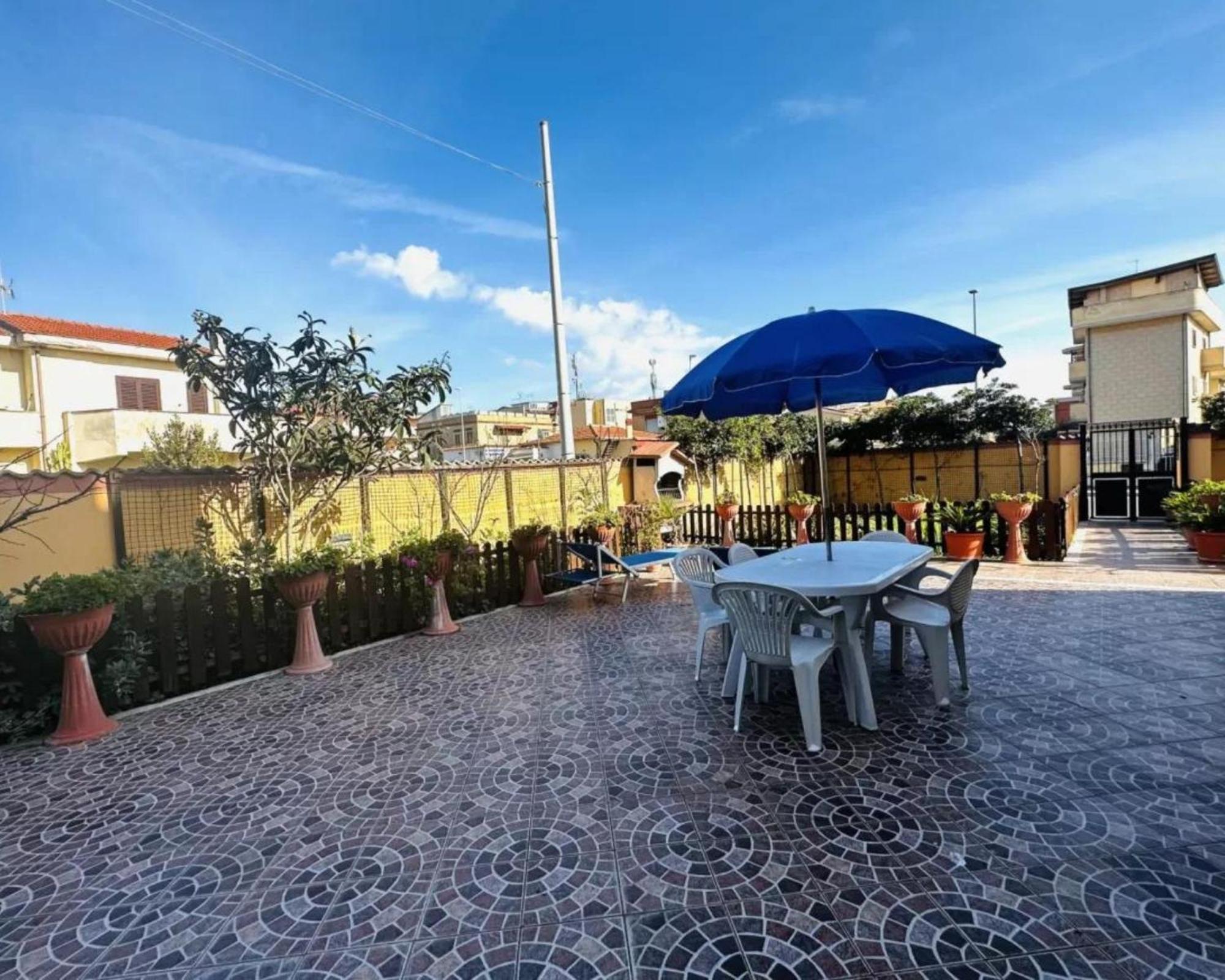 Romano House Fiumicino Buitenkant foto