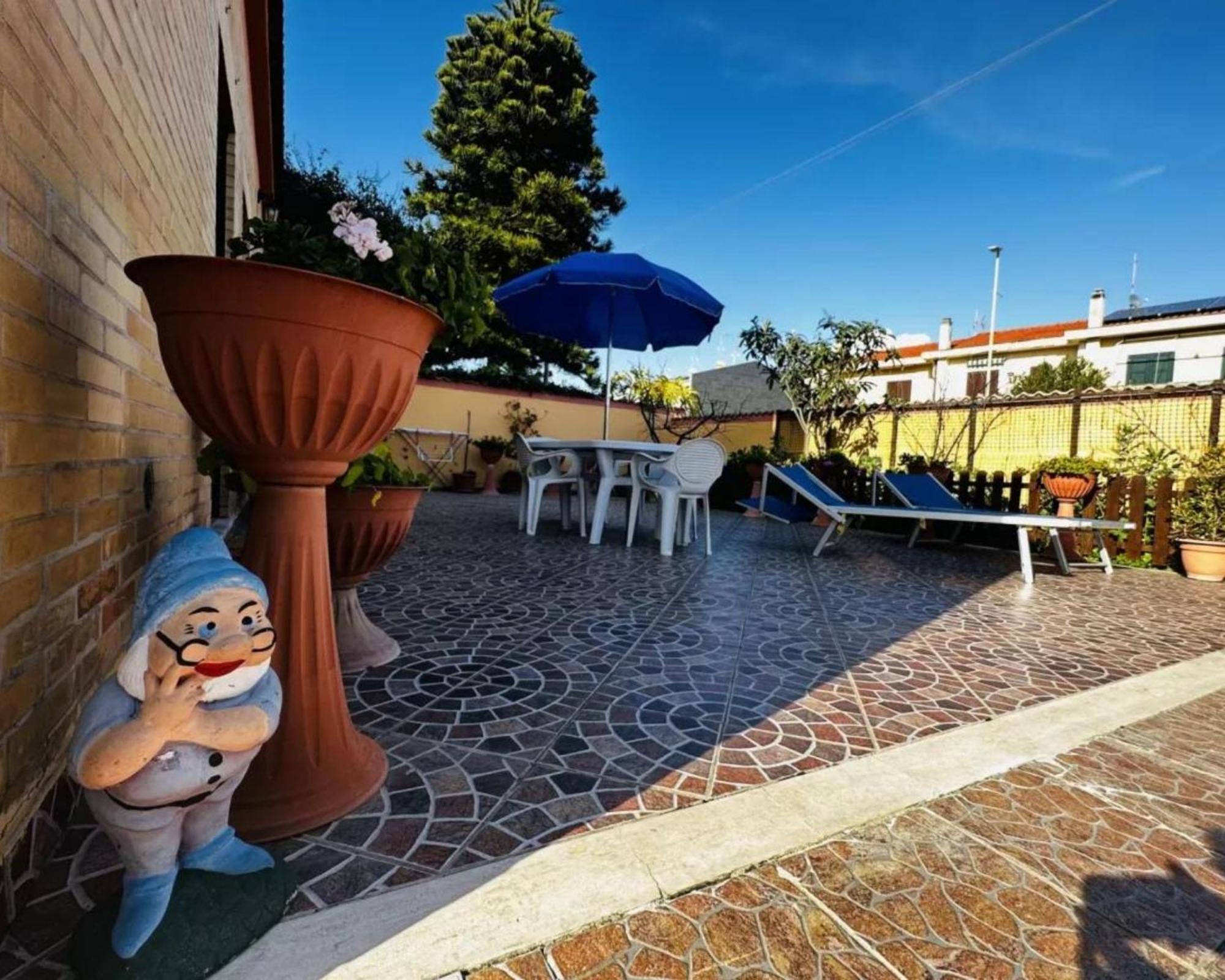 Romano House Fiumicino Buitenkant foto